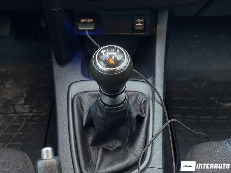 2013 Toyota Auris — Miniatură 14