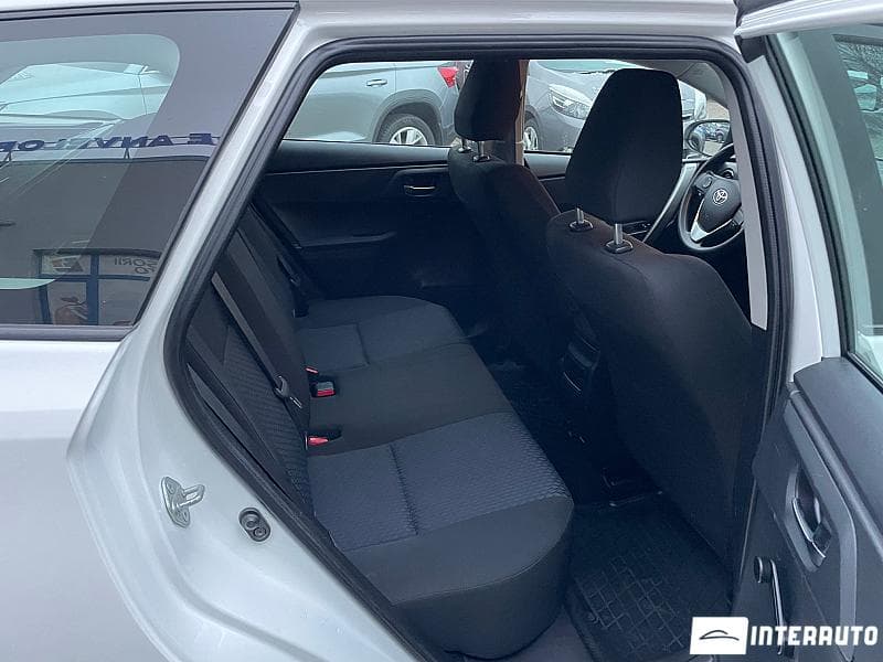 2013 Toyota Auris — Miniatură 17