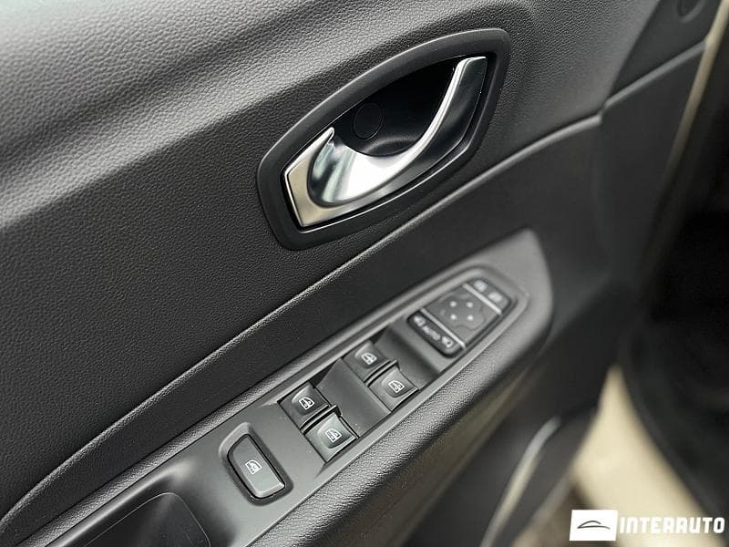2018 Renault Captur — Miniatură 10
