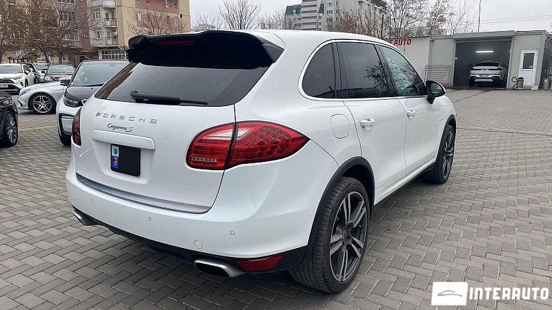 2014 Porsche Cayenne S Hybrid — Miniatură 3