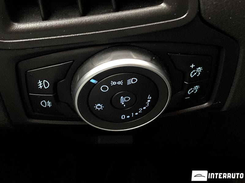 2015 Ford Focus — Miniatură 10