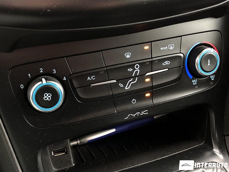 2015 Ford Focus — Miniatură 14