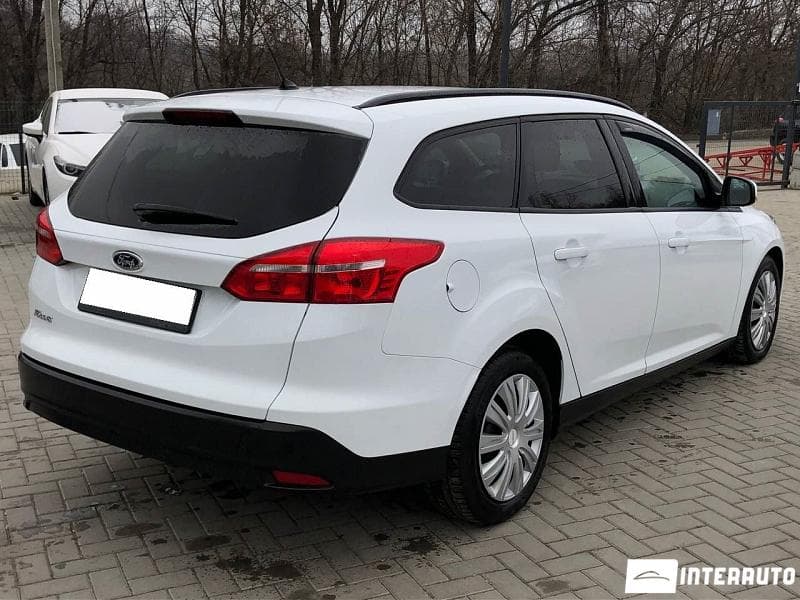 2015 Ford Focus — Miniatură 4