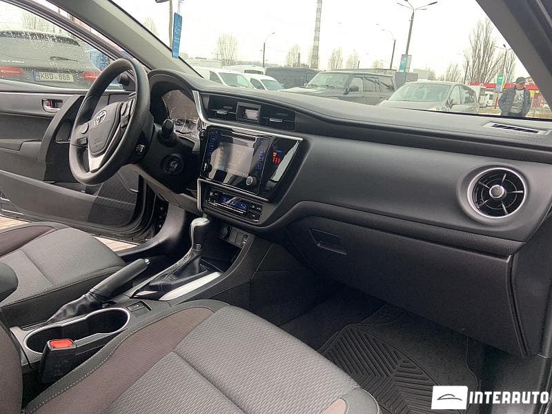 2019 Toyota Corolla — Miniatură 18