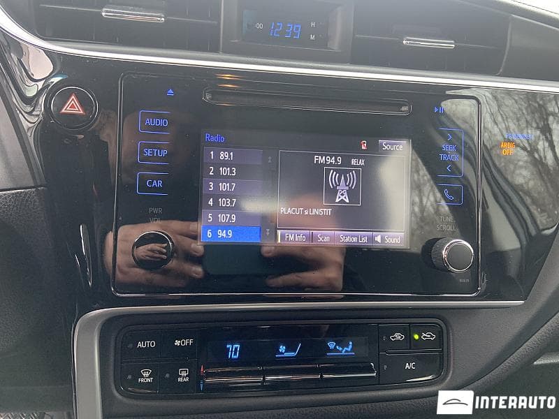 2019 Toyota Corolla — Miniatură 12
