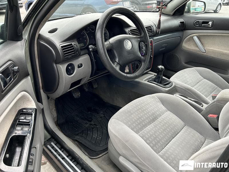 2003 Volkswagen Passat — Miniatură 5