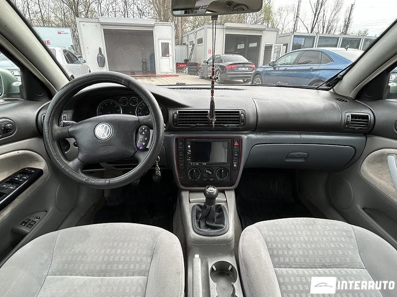 2003 Volkswagen Passat — Miniatură 8