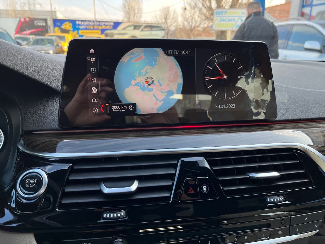 BMW 530e 2018 — Миниатюра 17