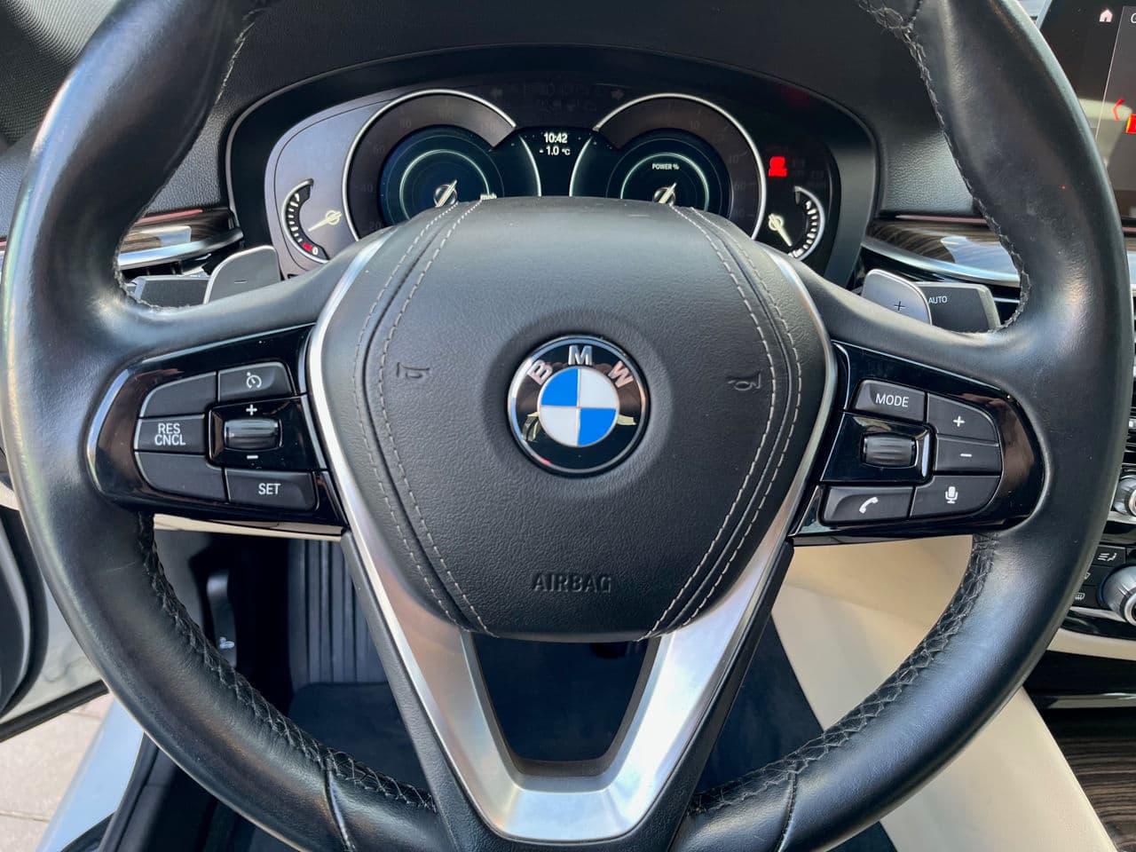 BMW 530e 2018 — Миниатюра 15