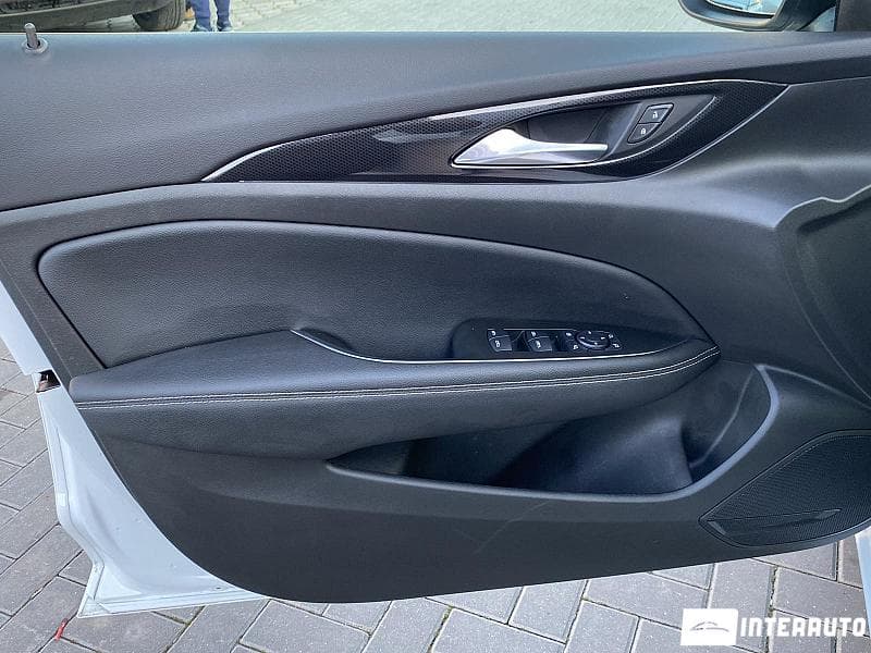Opel Insignia 2021 — Миниатюра 5