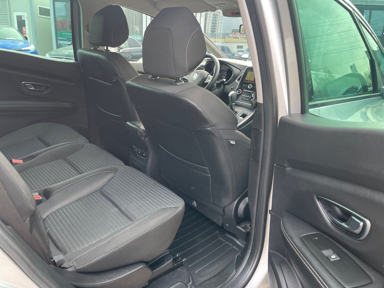 Renault Scenic 2019 — Миниатюра 15