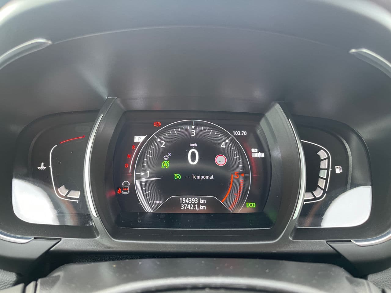 Renault Scenic 2019 — Миниатюра 10