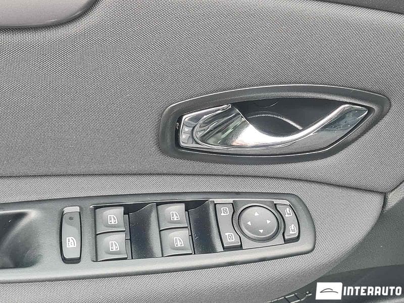 2015 Renault Scenic — Miniatură 15