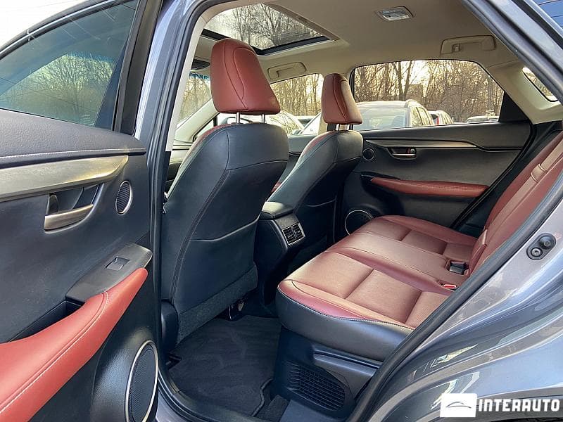 2016 Lexus NX 300H — Miniatură 16