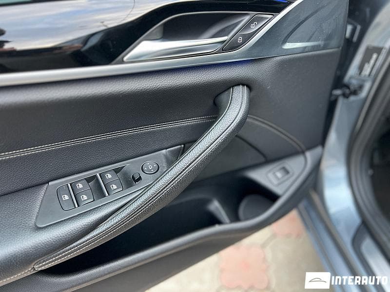 2017 BMW 520 — Miniatură 7