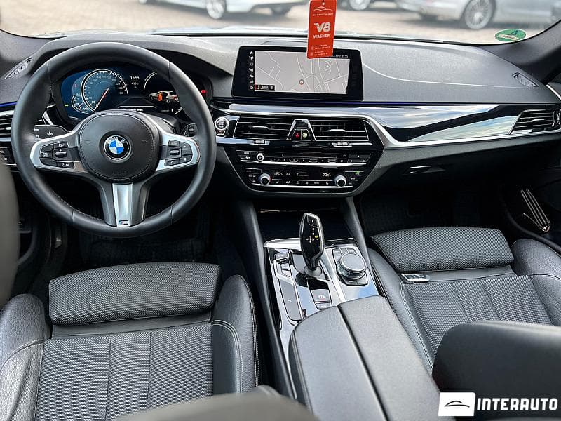 2017 BMW 520 — Miniatură 10
