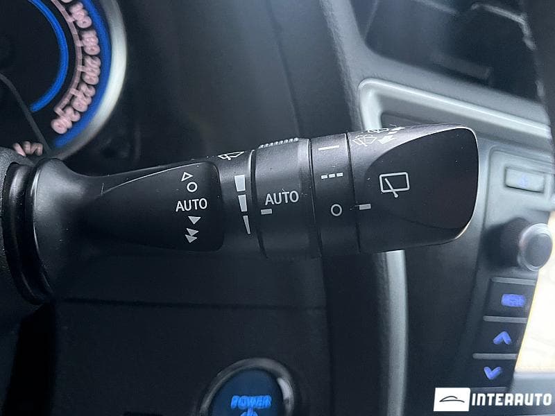 2014 Toyota Auris — Miniatură 12