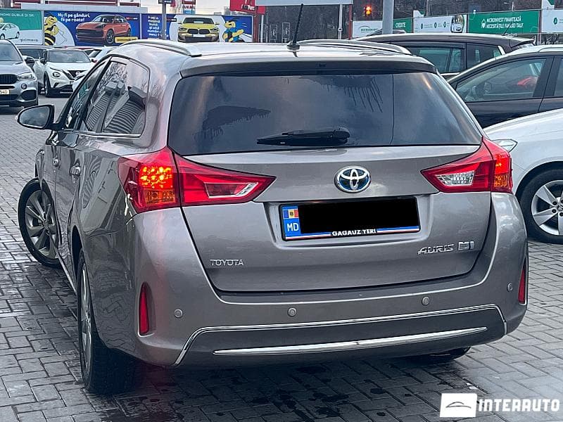 2014 Toyota Auris — Miniatură 3