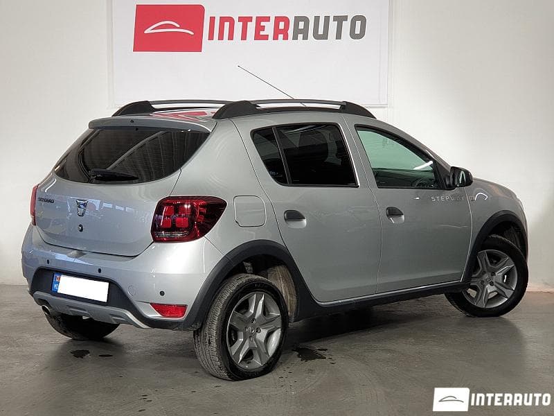2017 Dacia Sandero Stepway — Miniatură 3