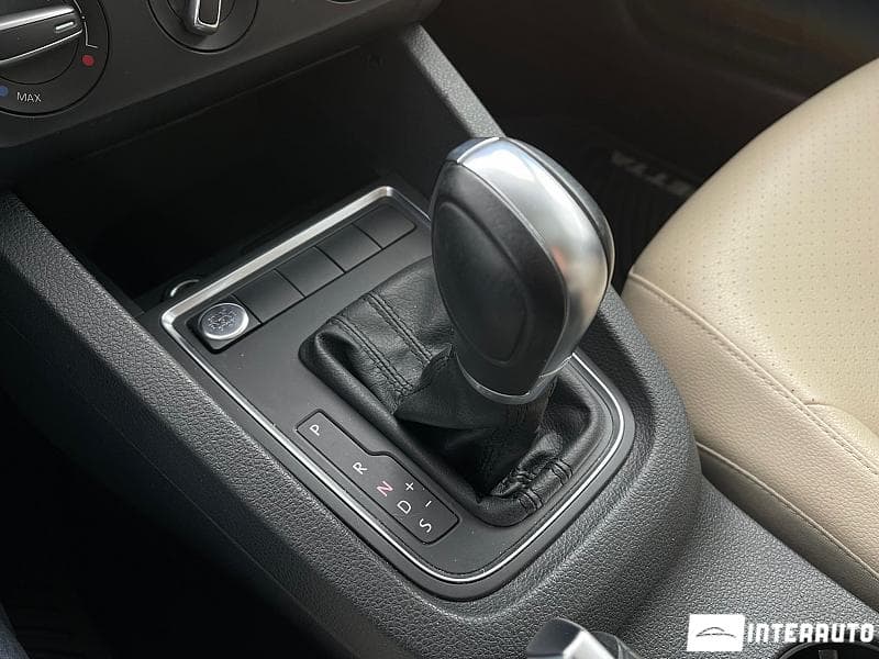 2017 Volkswagen Jetta — Miniatură 18