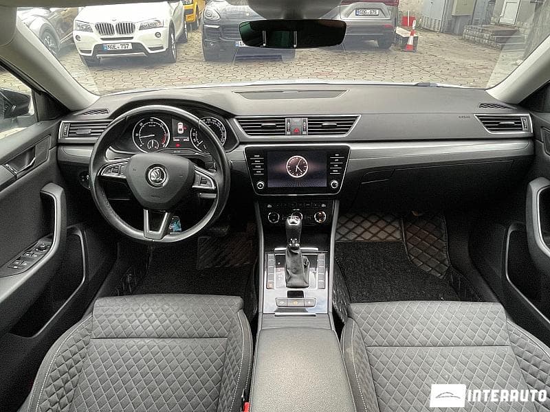 2017 Skoda Superb — Miniatură 6