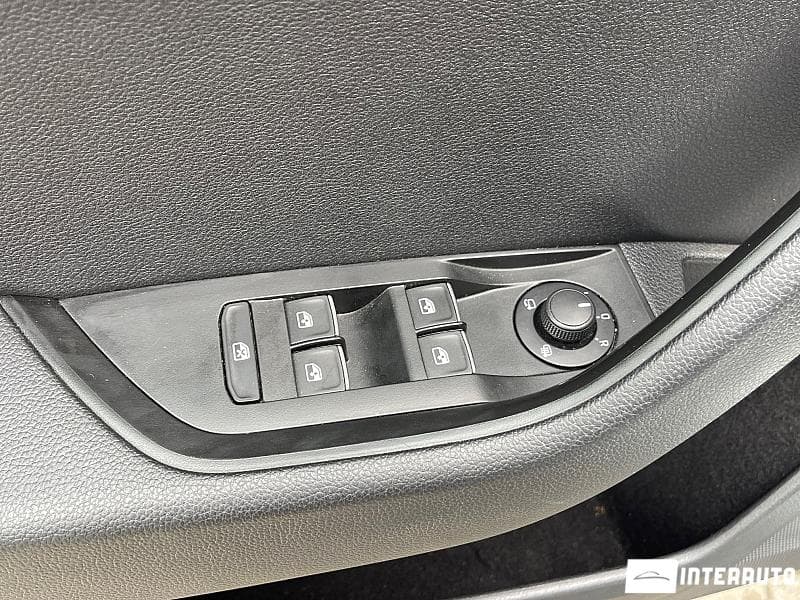 2017 Skoda Superb — Miniatură 17