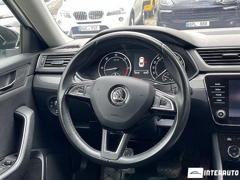 2017 Skoda Superb — Miniatură 7