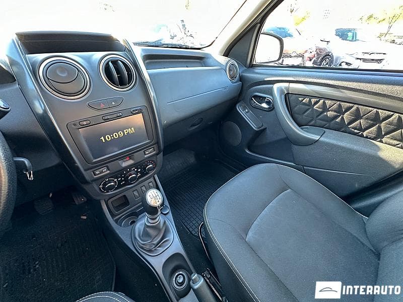 2014 Dacia Duster — Miniatură 11