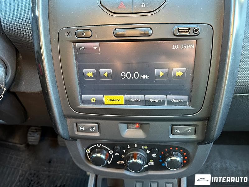 2014 Dacia Duster — Miniatură 10
