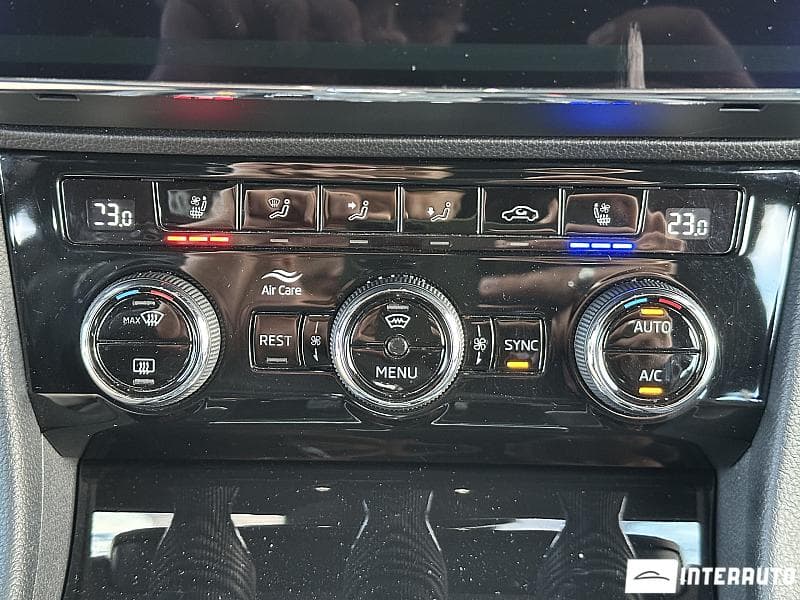 2019 Skoda Superb — Miniatură 11