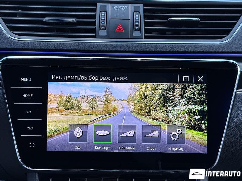 2019 Skoda Superb — Miniatură 9