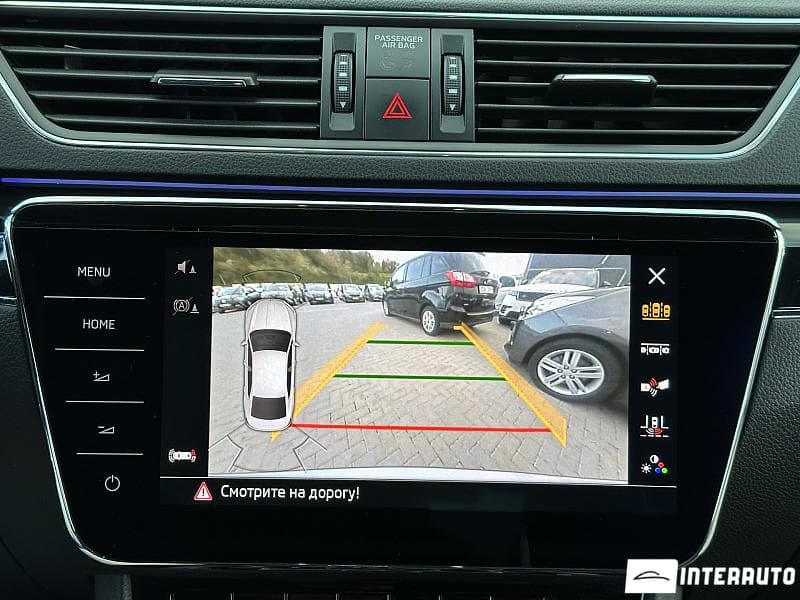2019 Skoda Superb — Miniatură 10
