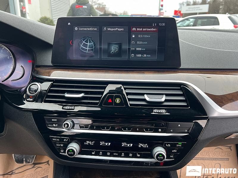 2017 BMW 520 — Miniatură 10