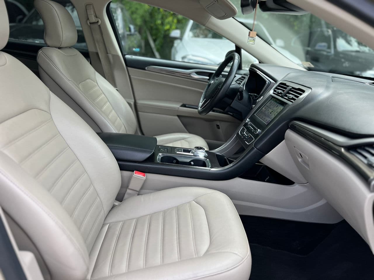 Ford Fusion 2017 — Миниатюра 24