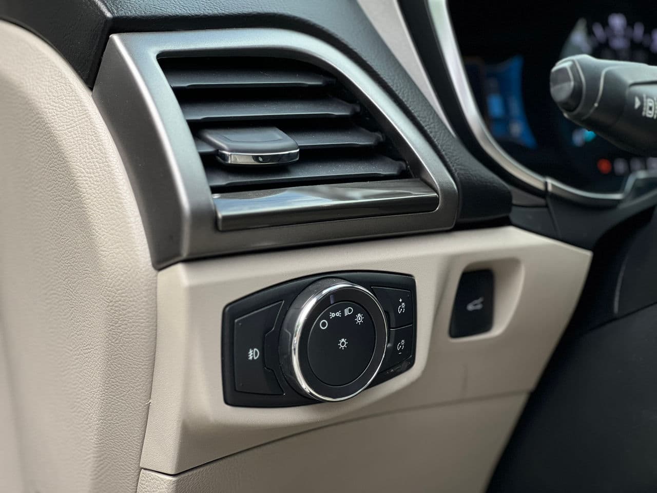 Ford Fusion 2017 — Миниатюра 15