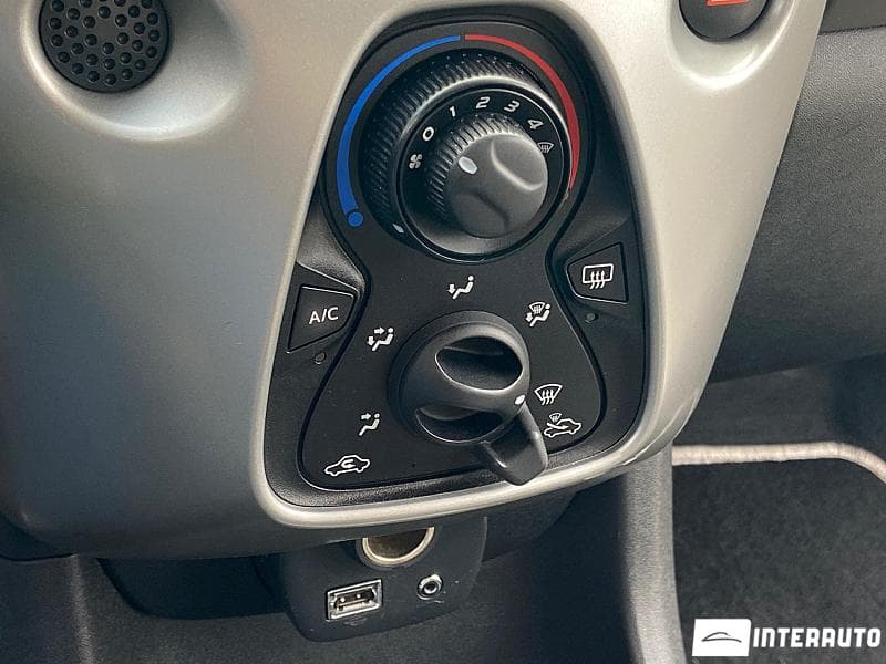 2018 Toyota Aygo — Miniatură 15