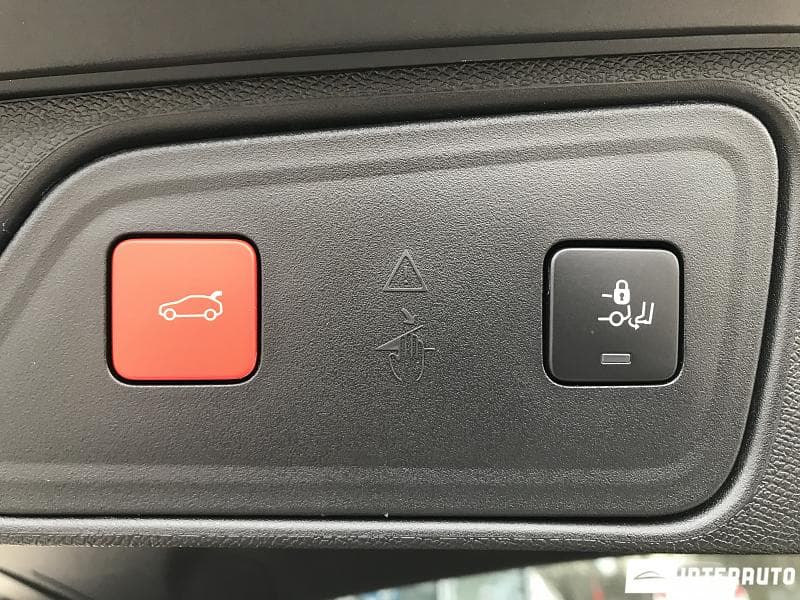 Peugeot 3008 2022 — Миниатюра 17