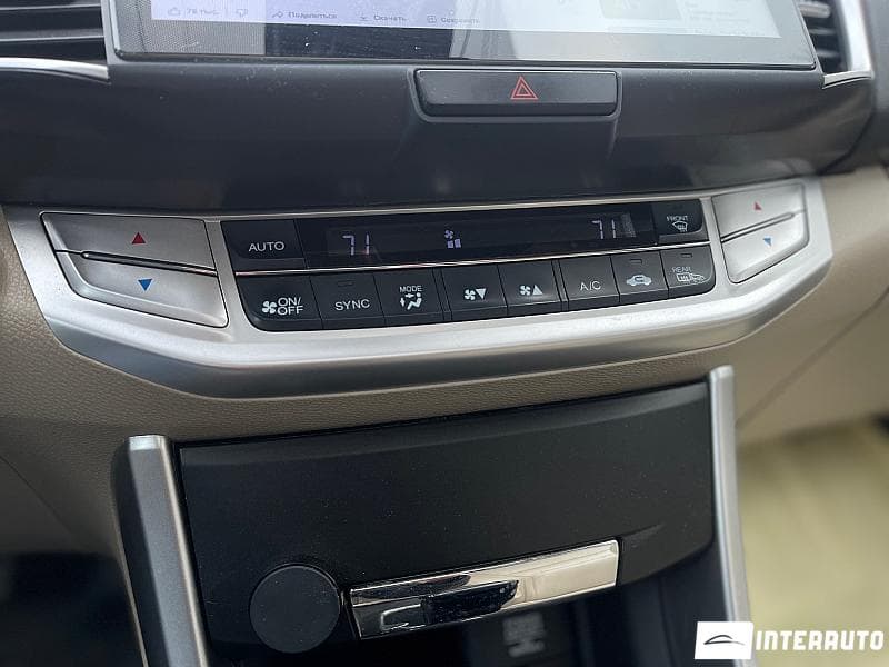 2015 Honda Accord — Miniatură 16