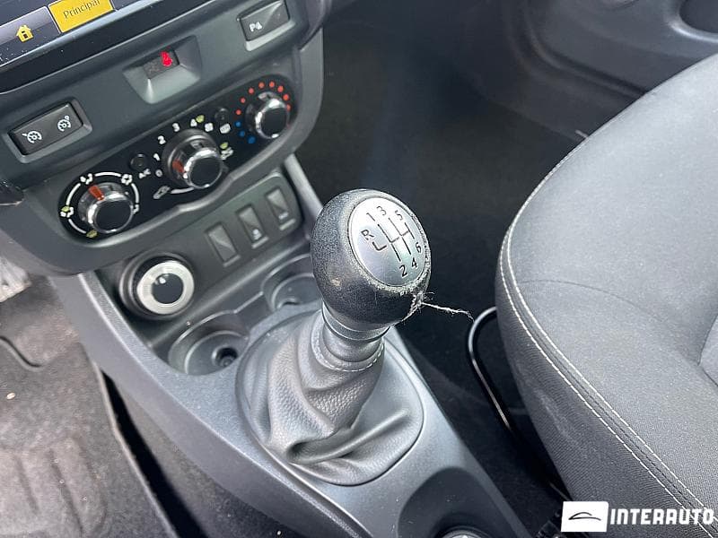 2015 Dacia Duster — Miniatură 10