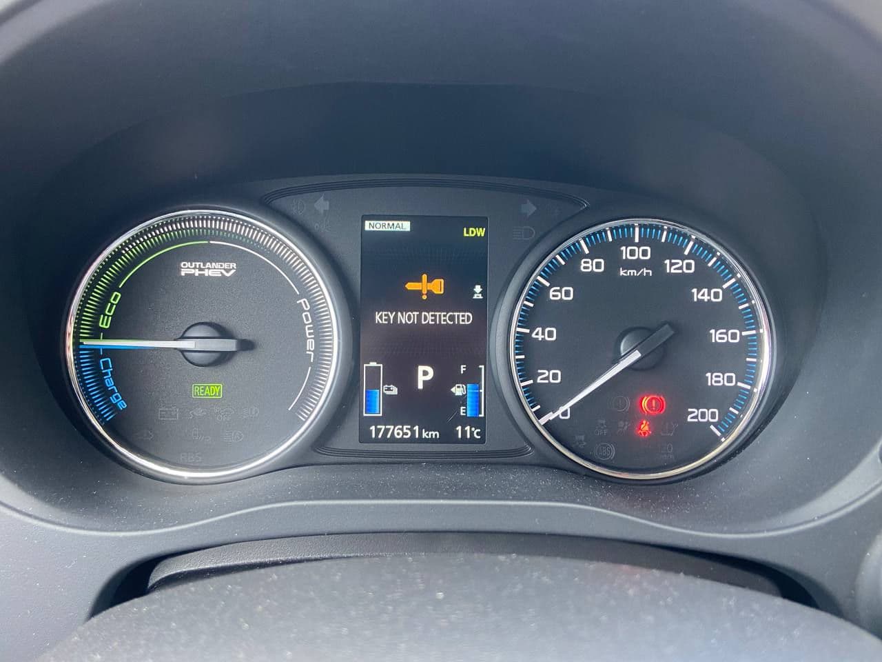 Mitsubishi Outlander 2015 — Миниатюра 8