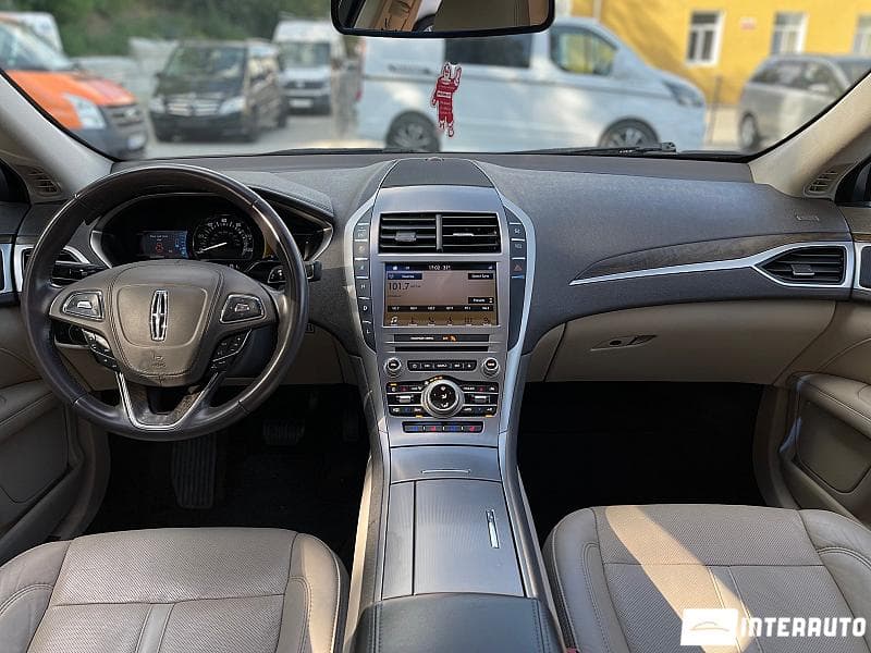 2016 Lincoln MKZ — Miniatură 12