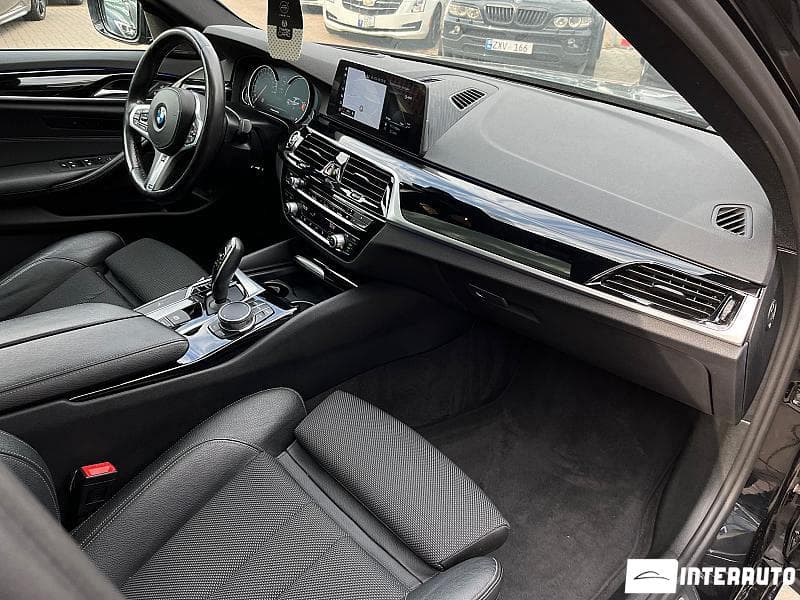 2017 BMW 520 — Miniatură 16
