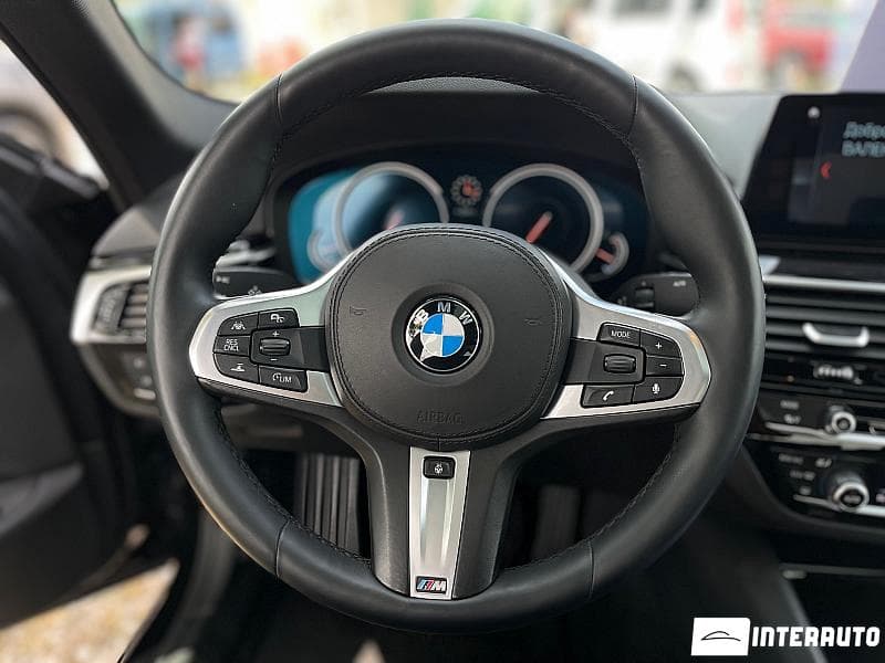 2017 BMW 520 — Miniatură 8