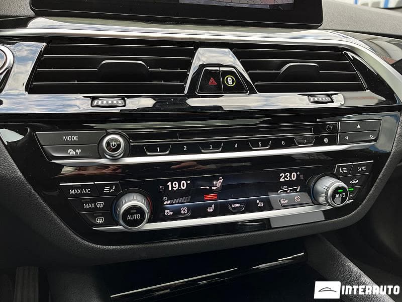 2017 BMW 520 — Miniatură 12