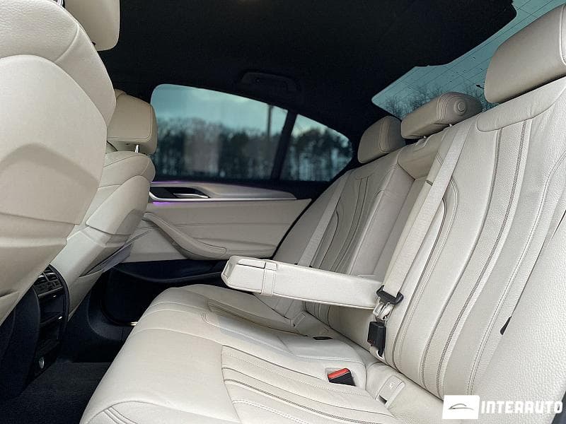 2017 BMW 520 — Miniatură 15