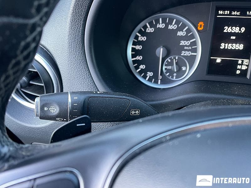2018 Mercedes Vito — Miniatură 13