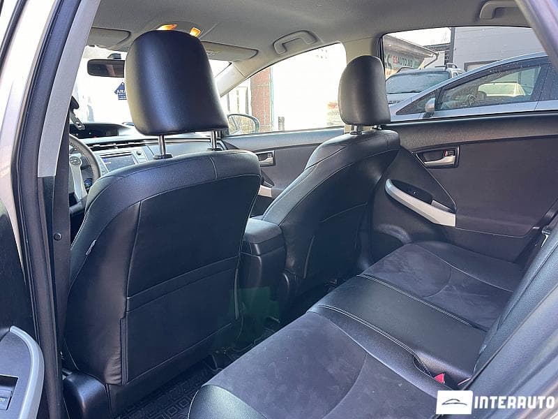 2013 Toyota Prius — Miniatură 16