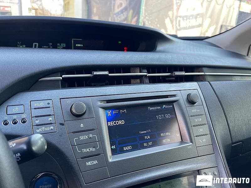 2013 Toyota Prius — Miniatură 10