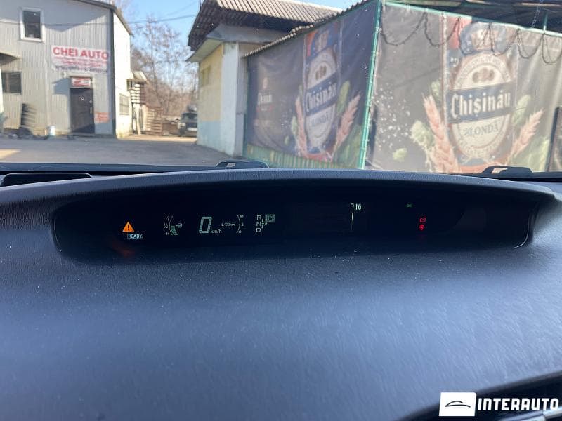 2013 Toyota Prius — Miniatură 7