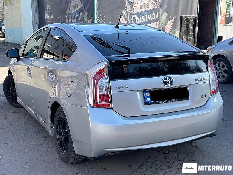 2013 Toyota Prius — Miniatură 4